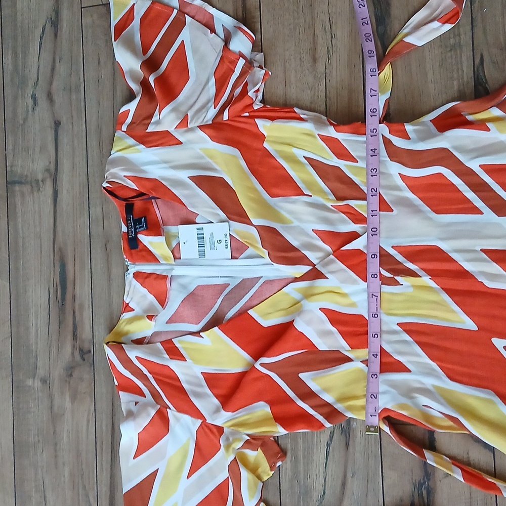 New Vibrant Orange and Yellow Patterned Wrap Mini Rorper. Size L - Picture 10 of 17
